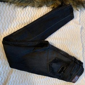 🦋Black distressed jeans